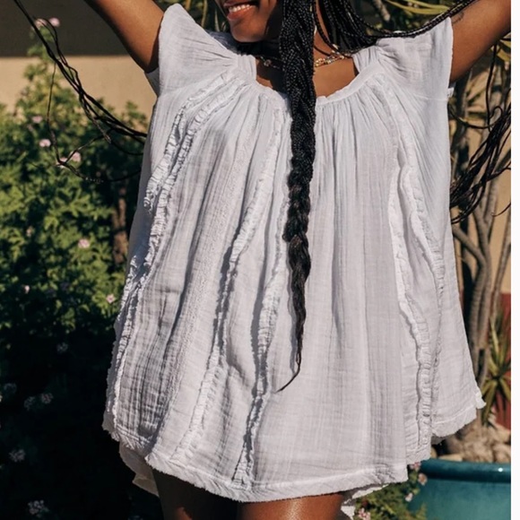 Free People Tops - FREE PEOPLE ANGELE WHITE  TUNIC MEDIUM